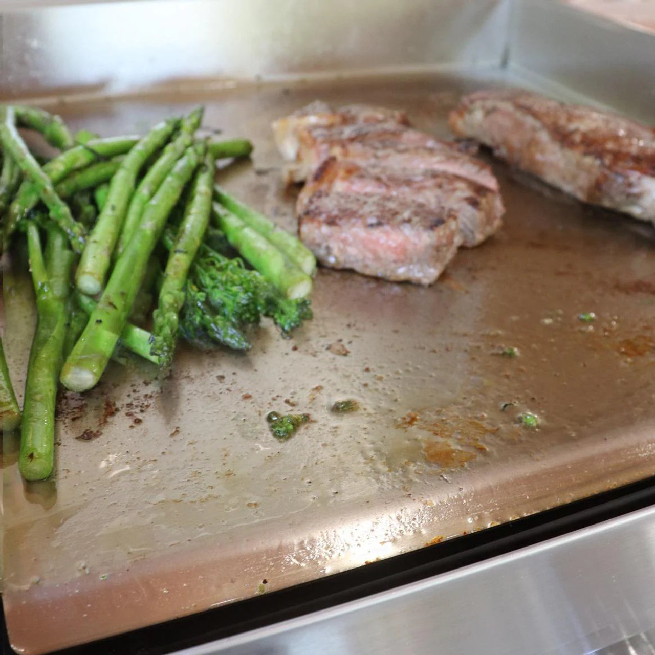 Le Griddle - 30-Inch 2-Burner Built-In / Countertop Griddle - Liquid Propane Gas - GFE75
