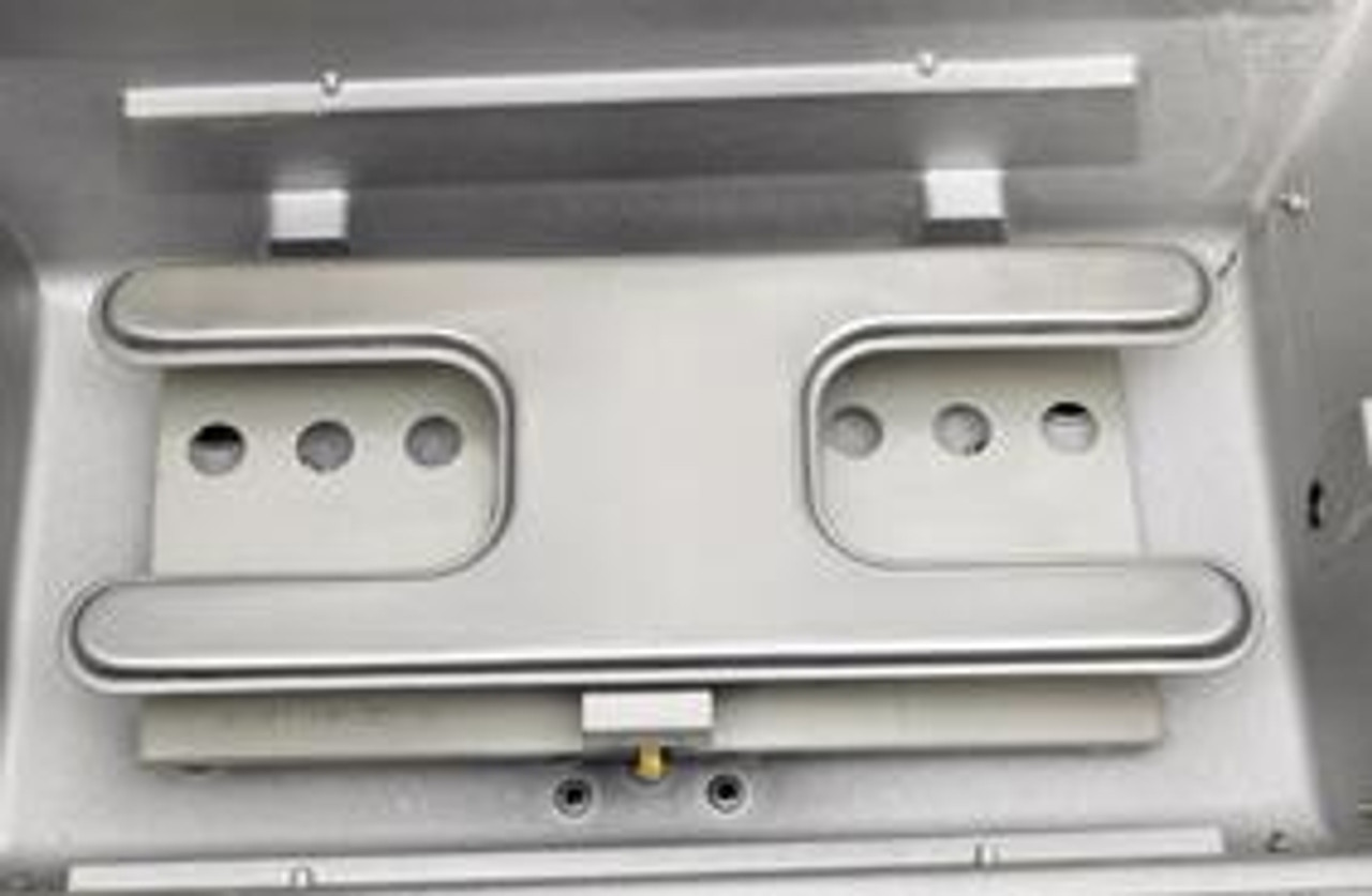 Broilmaster Deluxe - 27-Inch 2-Burner Built-In Grill with Single Level Grids - Natural Gas - H3XN