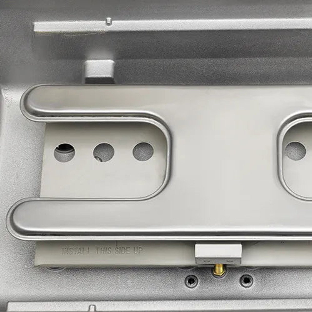 Broilmaster Deluxe Series - 24-Inch 2-Burner Post Mount Grill - Natural Gas - H4PK3N