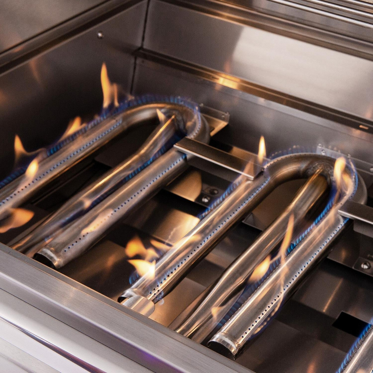 Summerset TRL - 32-Inch 3-Burner Built-In Grill - Liquid Propane Gas - TRL32-LP