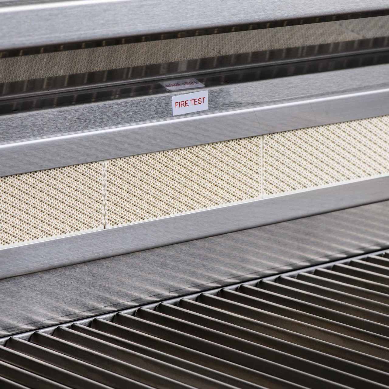 Blaze Premium LTE - 40-Inch 5-Burner Built-In Grill - Natural Gas With Grill Lights - BLZ-5LTE2-NG