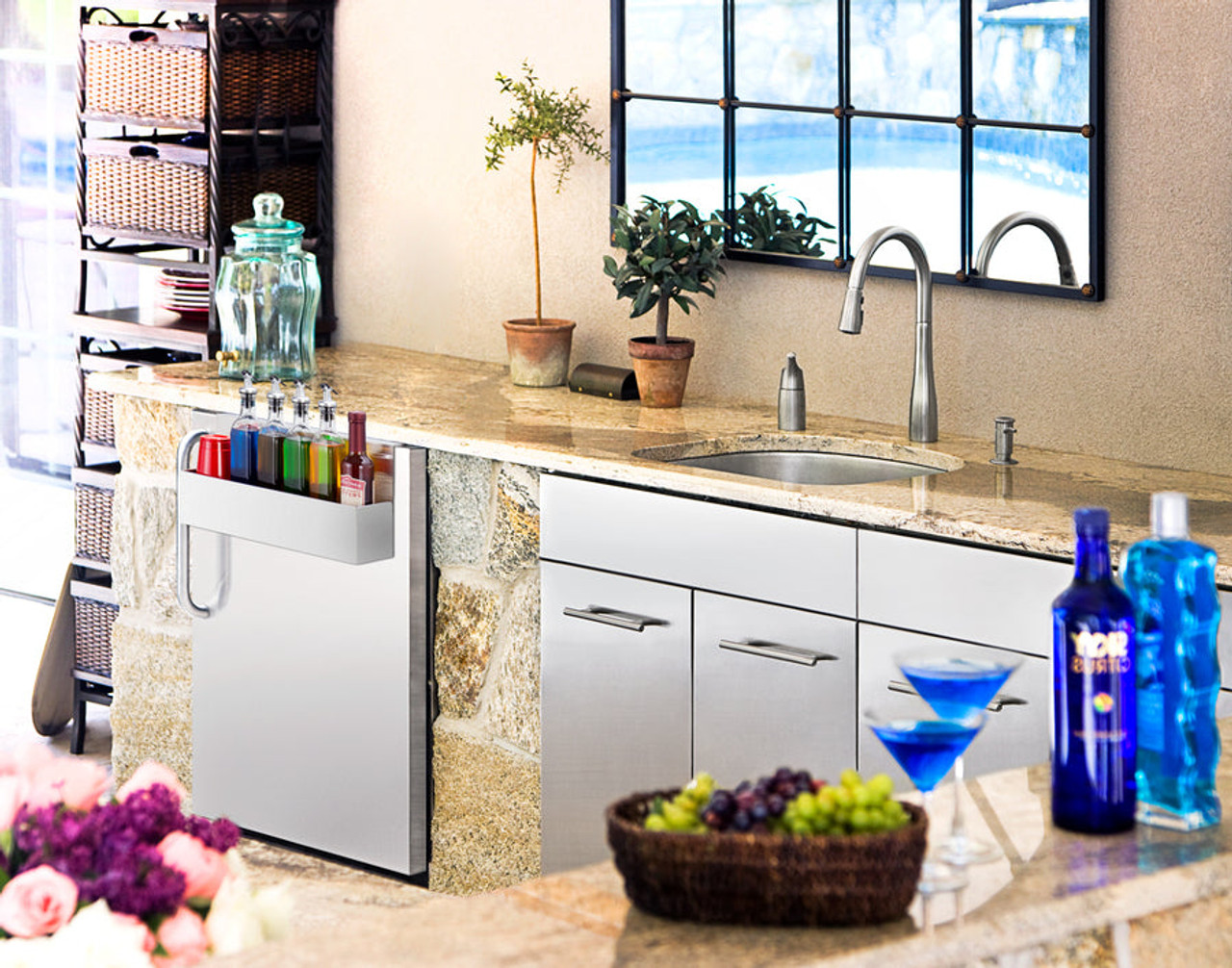 Summit 7-Cubic Foot Outdoor Refrigerator Stainless Steel - SPR7BOSSTSR