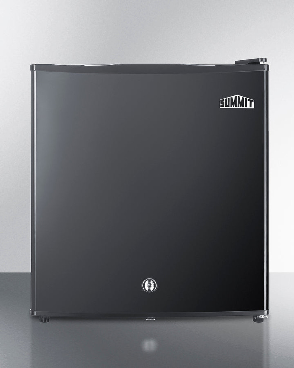 Summit - Compact Minibar 18” Wide Black - MB41B