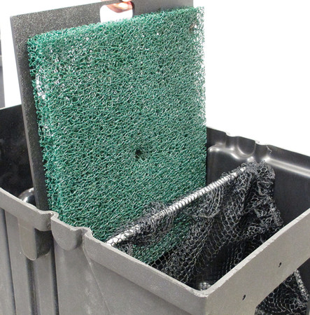 PSAFM AxiomTM skimmer filter pad assembly