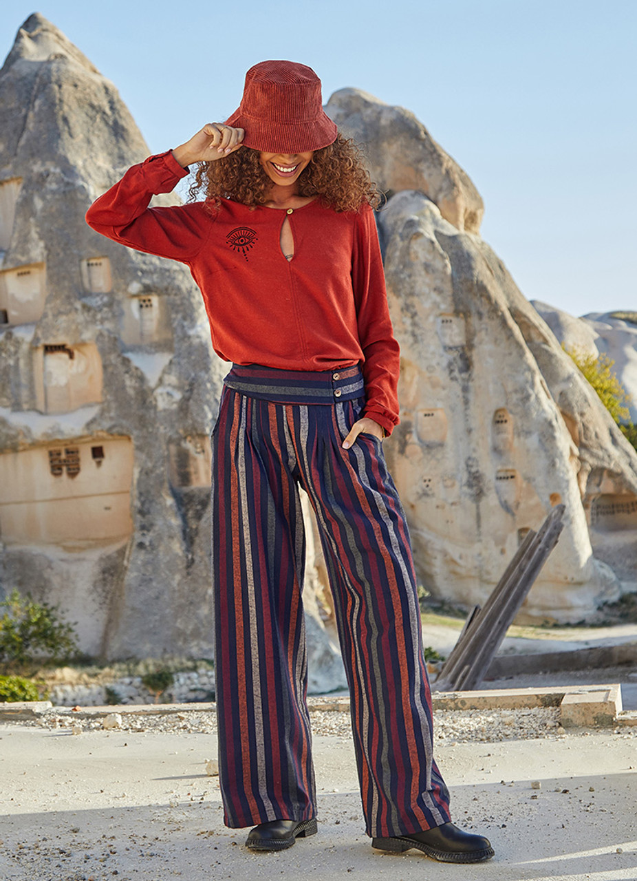 Bottoms  Boho chic outfits, Orange bell bottoms outfit, Red bell bottoms  outfit