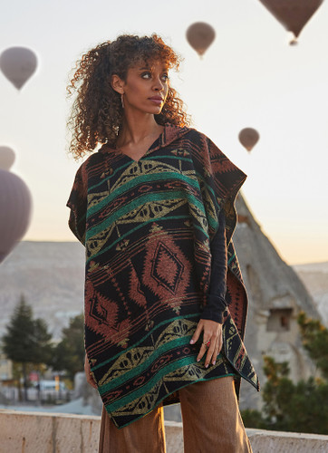 Ethnic Patterned Women's Poncho in Green