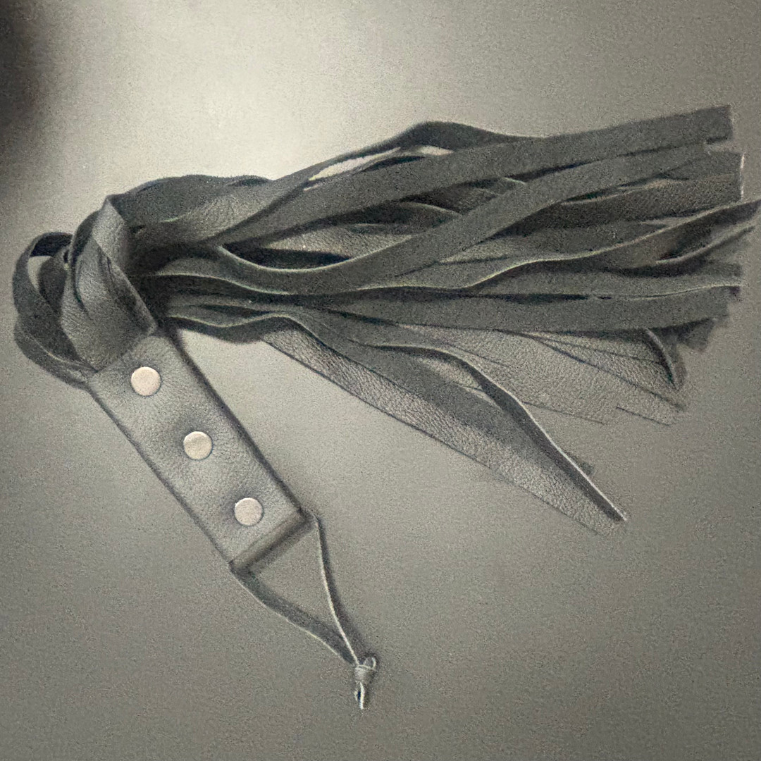 Medium Flogger 