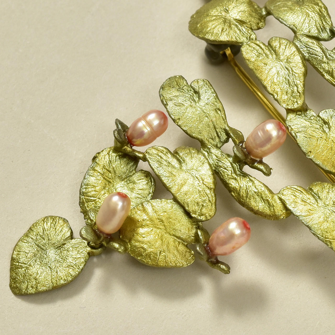 【ビンテージ】 マイケルミショーWater Lilies ブローチ Water Lily Brooch - Philadelphia Museum of Art Store