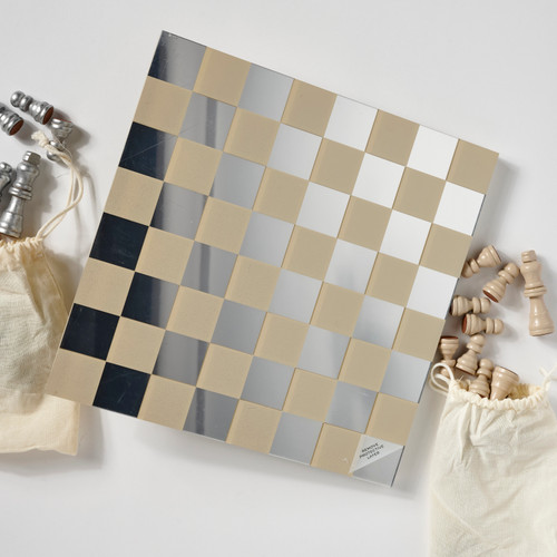 Mirrored Art of Chess