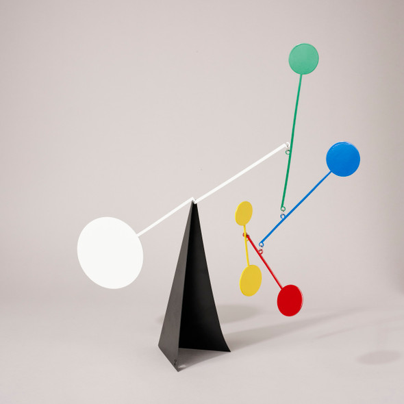 Standing Circles Desktop Mobile