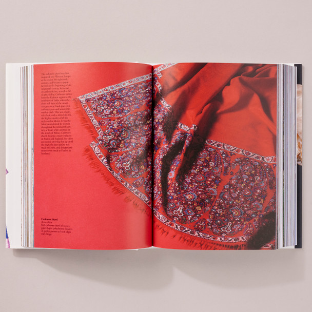 Fashion History from the 18th to the 20th Century - Bibliotheca Universalis Series