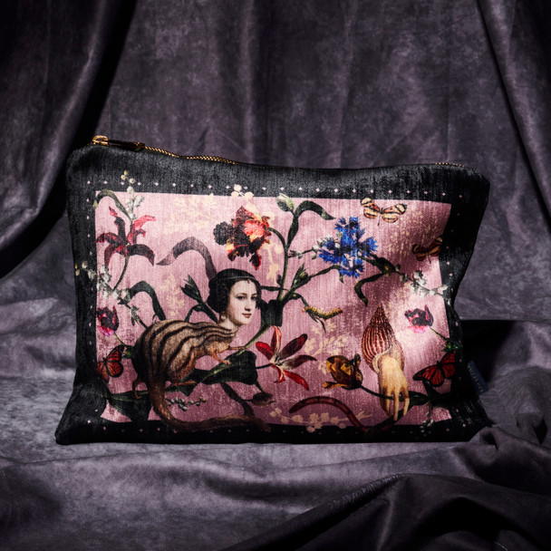 Bulba Mauve Velvet Clutch by Muzaluci