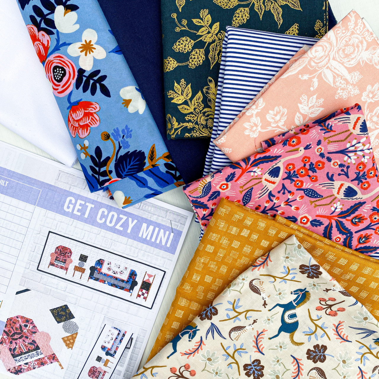 GET COZY MINI in Rifle Paper Co Quilt Kit 12" x 36" (30 x 90 cm