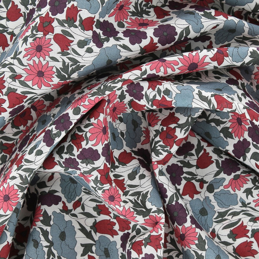 LIBERTY OF LONDON - POPPY AND DAISY P Blue Plum Peach 100% Cotton Tana ...