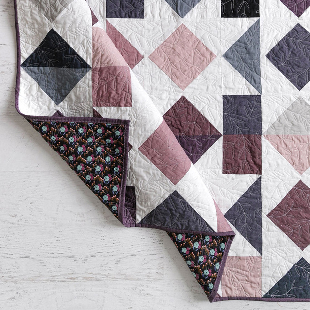 Starling Quilt kit in AGF Seedling and Pure Solids (Pattern by Suzy Quilts)