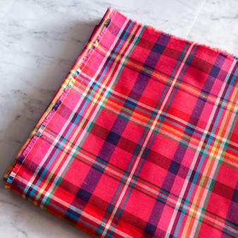 STRAWBERRY Madras 100% cotton, Width 60 inches (150 cm), Per Half-Meter, CANADIAN SHOP.  Elegante Virgule