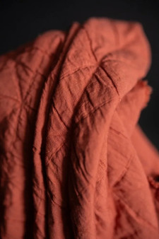 MERCHANT AND MILLS, Quilted Jacquard Cotton in Orange SPRITZ - Elegante Virgule Canada