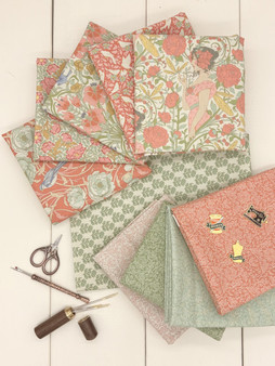 CRISS CROSS POUCH Kit, TILDA Songbird Red - Elegante Virgule Canada, Canadian Fabric Quilt Shop, Montreal, Quebec, Quilting Cotton