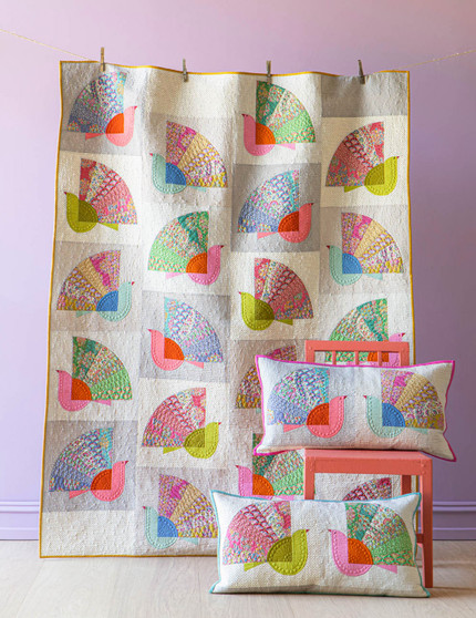 TILDA PIE IN THE SKY, Fan bird Quilt KIT  - Elegante Virgule Canada