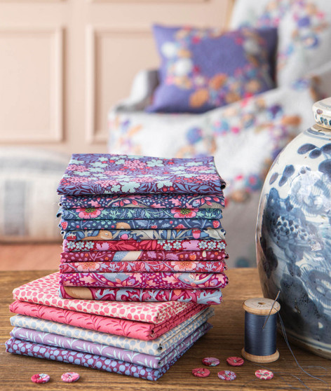 TILDA HIBERNATION in Blue / Plum, Half-Meter Bundle of 16 Fabrics - Elegante Virgule Canada
