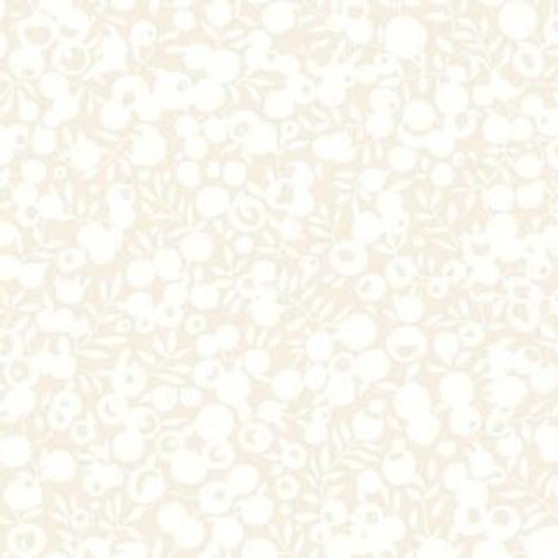 LIBERTY QUILTING, WILTSHIRE SHADOW in Cream - ELEGANTE VIRGULE CANADA, Canadian Fabric Quilt Shop, Quilting Cotton