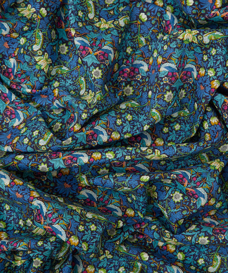 LIBERTY OF LONDON - STRAWBERRY THIEF L Green Blue 100% Cotton Tana Lawn, Per Half-Meter. Elegante Virgule Canada, CANADIAN FABRIC SHOP. Quilt Shop