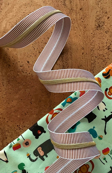 SASSAFRAS LANE DESIGNS, Earth Stripe (Brown and White) Zipper Tape with Gold teeth - Sold by the yard (91 cm) - ELEGANTE VIRGULE CANADA