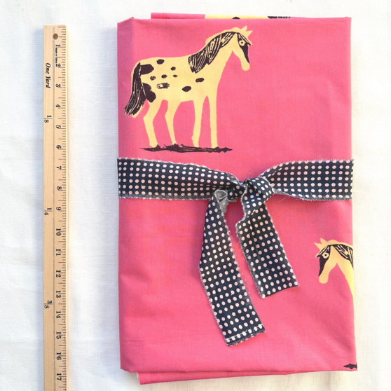 WINDHAM FABRICS - Heather Ross, MEADOWS Wild Ponies in Hot Pink WIDEBACK 108" - ELEGANTE VIRGULE CANADA