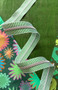 SASSAFRAS LANE DESIGNS, Green Stripe Zipper Tape with Nickel teeth - Sold by the yard (91 cm) - ELEGANTE VIRGULE CANADA