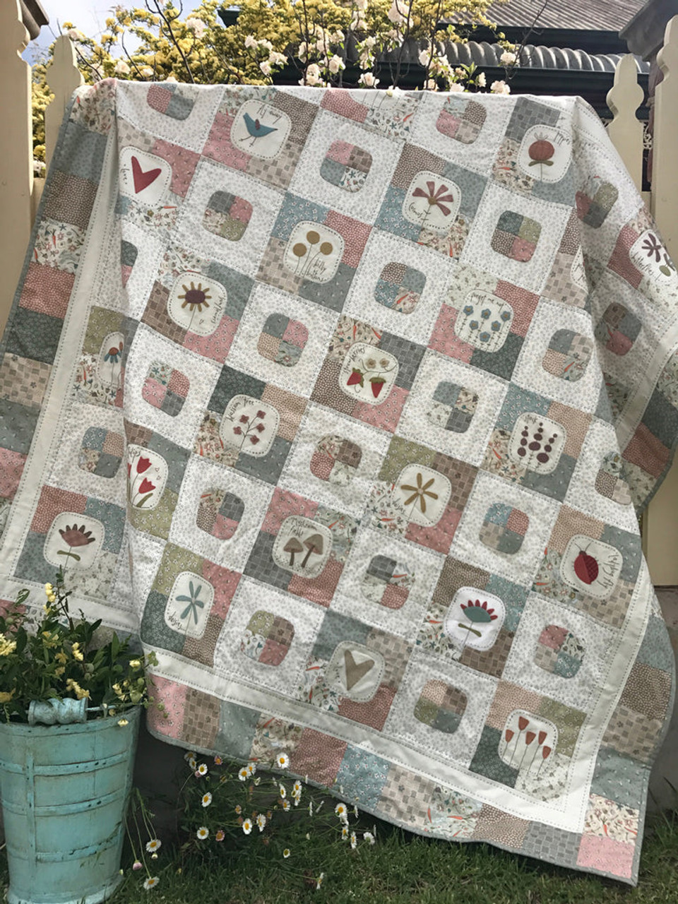 Anni Downs from HATCHED AND PATCHED - Market Garden Quilt, Paper Pattern Booklet