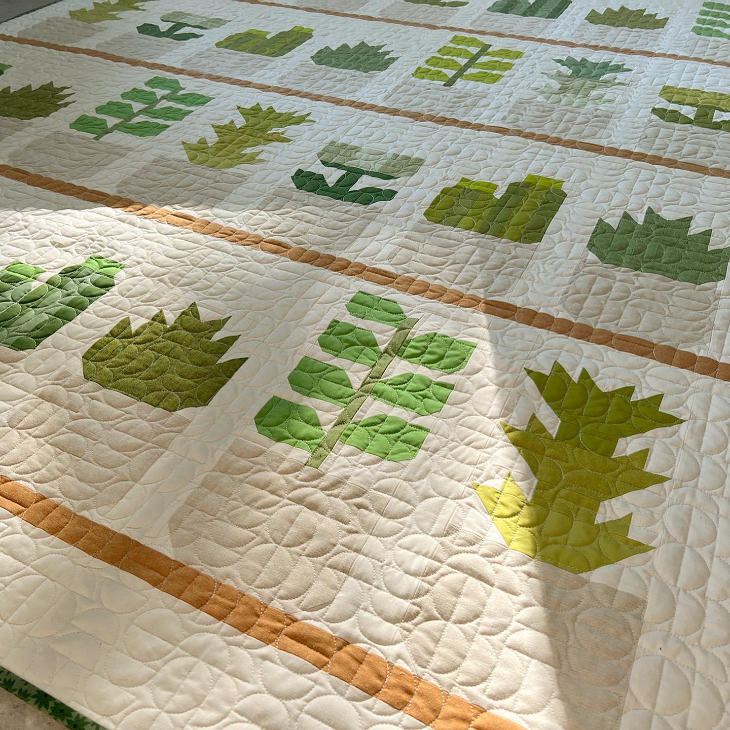 Elizabeth Hartman GREENHOUSE Quilt Kit, Lap size 60" x 74" (152 x 188