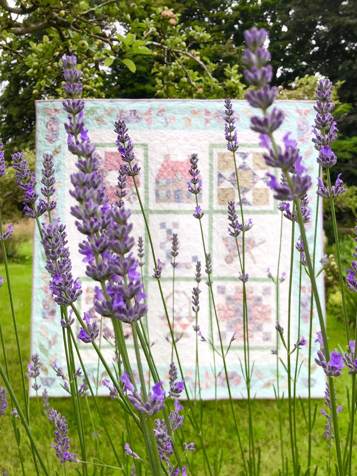 KITCHEN GARDEN Sampler Quilt Pattern Book