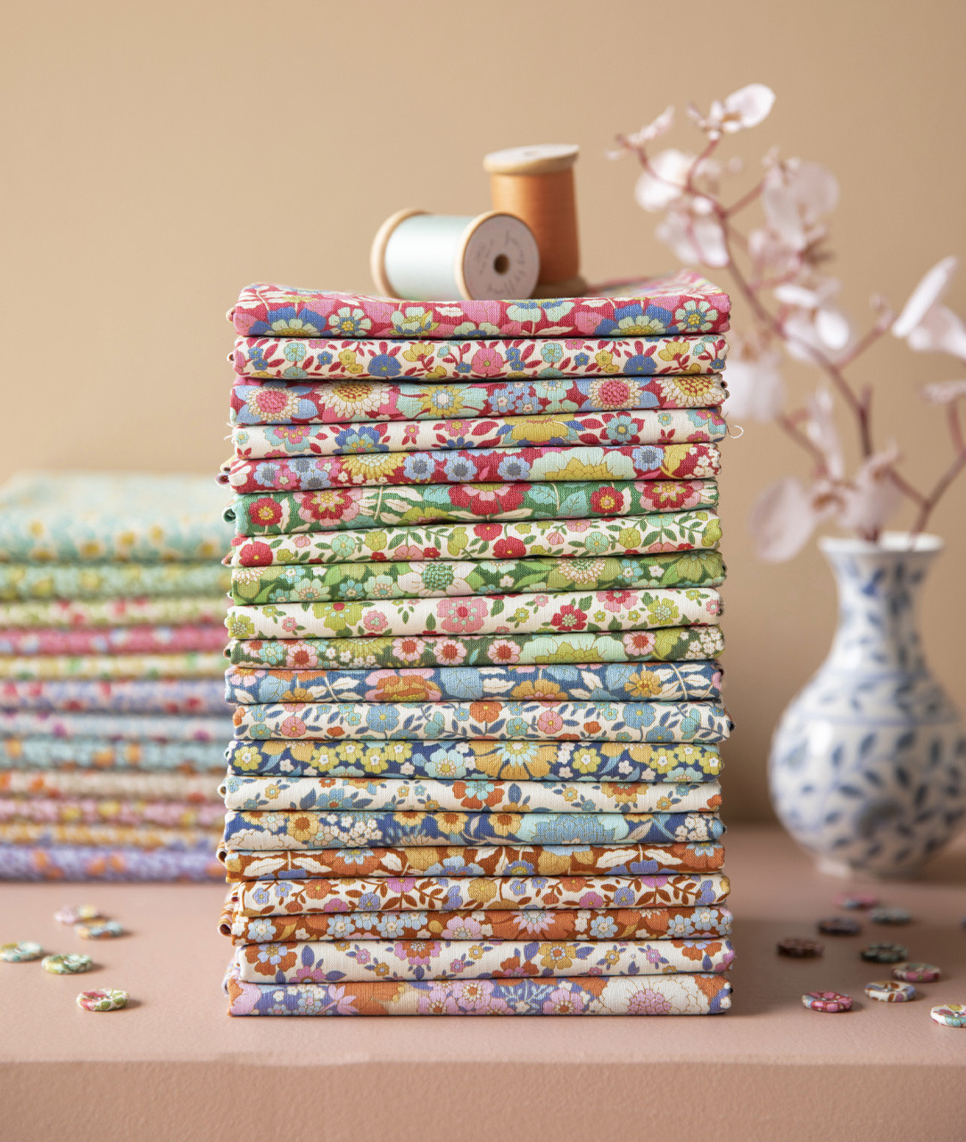 TILDA WALLFLOWER, Charm Pack 40 pcs 5