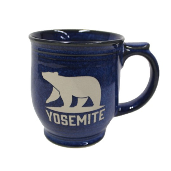 Thumb Hold Bear Yosemite Mug