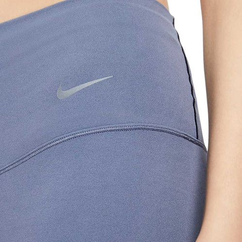Nike Women's Blue Skyflow Training Leggings