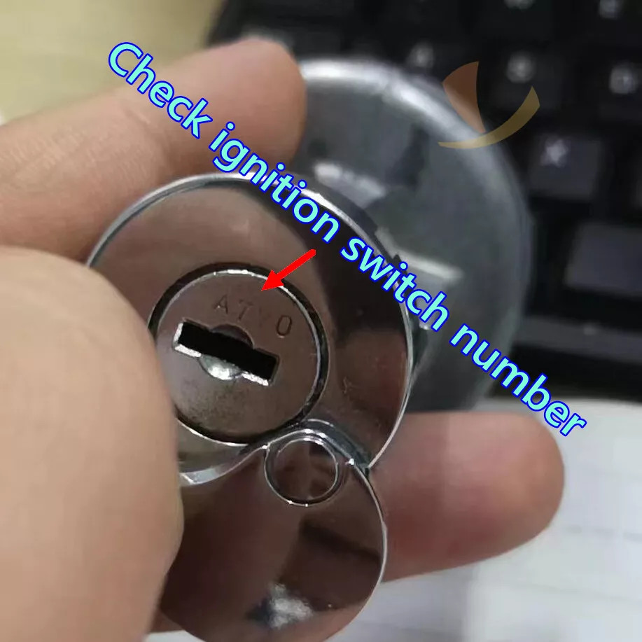 Komatsu Heavy Equipment Ignition Key B858