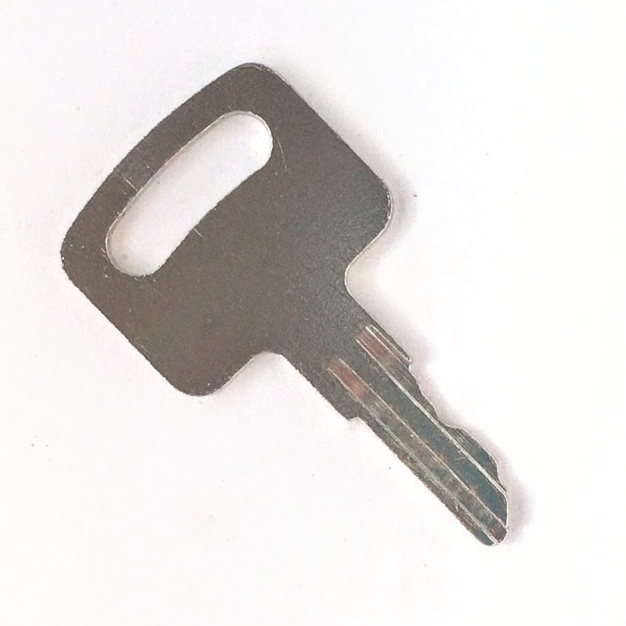 JLG Ignition Key 2860030 - heavyequipmentkeys.com