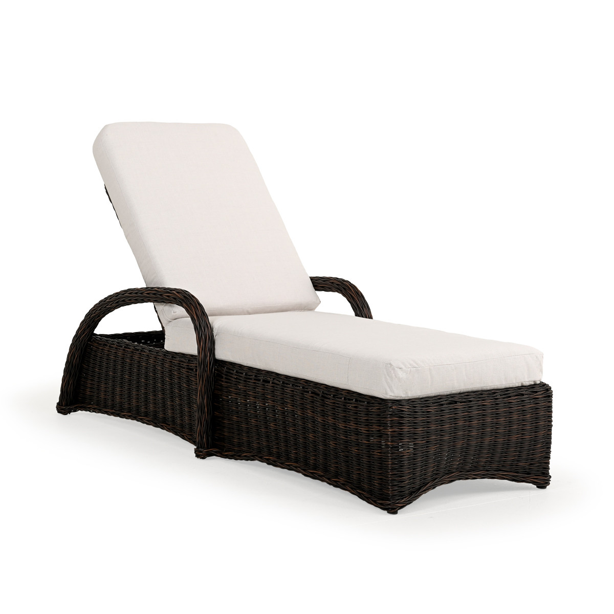 Maldives Outdoor Wicker Chaise Lounge in Clove Weave Leaders Furniture