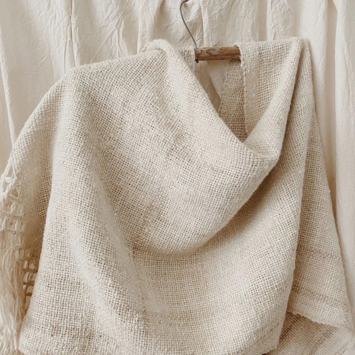 RUAH | Artisanal Cream Llama Wool Yalad Ruana - Handcrafted