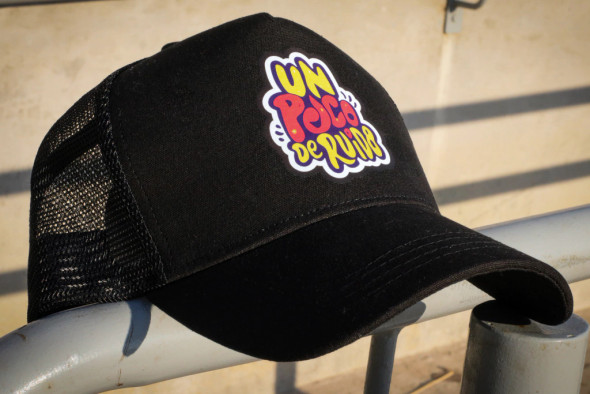 Un Poco de Ruido Trucker Cap Gorra Cumbiera Estilo Urbano (Various Colors Available)