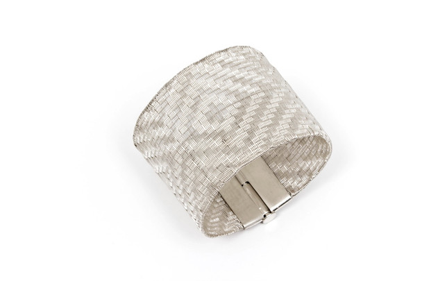 Malal - Pure Silver Wire Bracelet Weaved in Manual Loom by Lilia Breyter