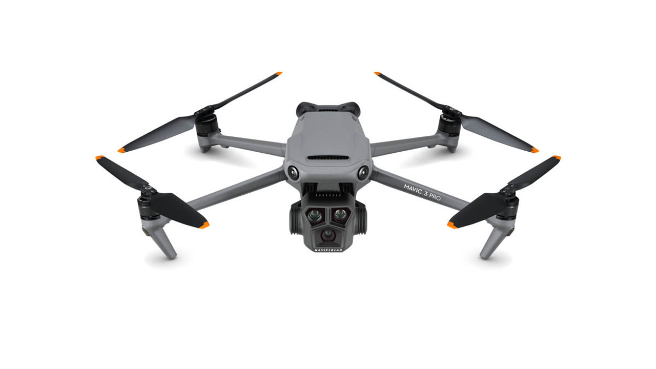 DJI Mavic 3 Pro Fly More Combo w/ DJI RC