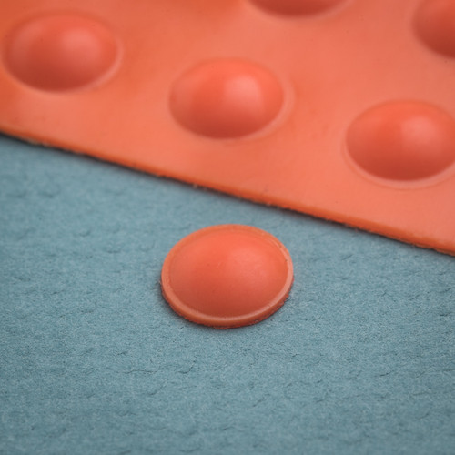 CAN-DO Bumps-25 Small Orange Round