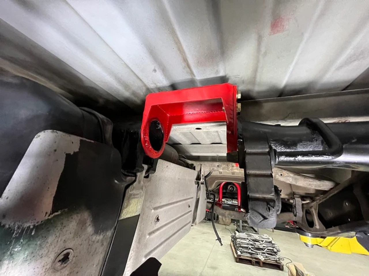 Silverado & Sierra Driveline Crossmember Notch Kit | 1999-2018