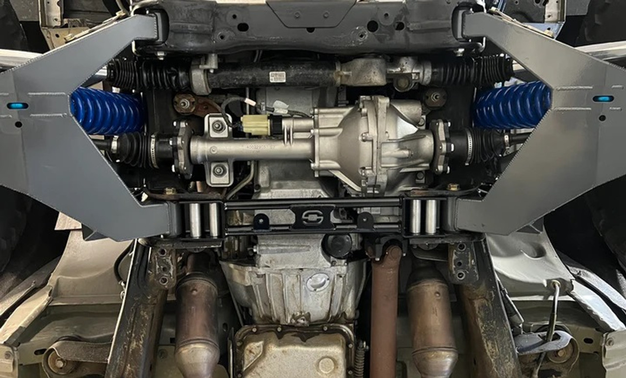 Silverado & Sierra Engine Cross Bar | 2007-2013 (Red)