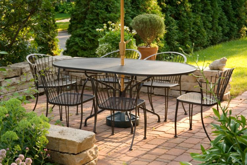 ​7 Popular Patio Furniture Materials to Consider