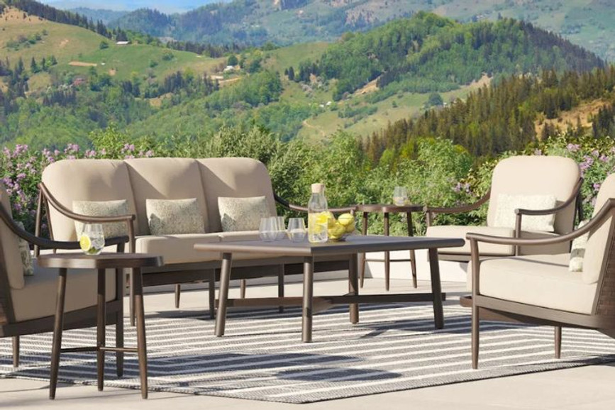 ​Getting to Know the Castelle Patio Furniture Brand