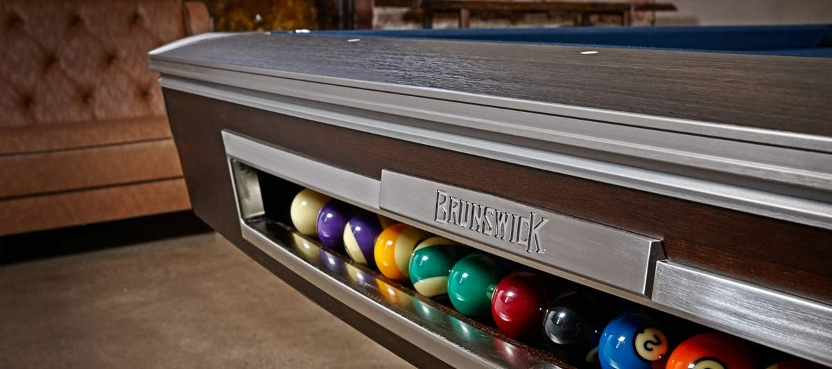 Brunswick Billiard Gold Crown Vi Pool Table