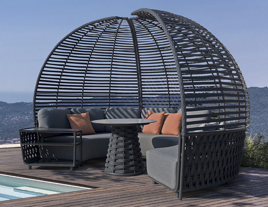 Couture Jardin Hug Canopy