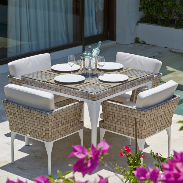 BRAFTA SQUARE DINING SET